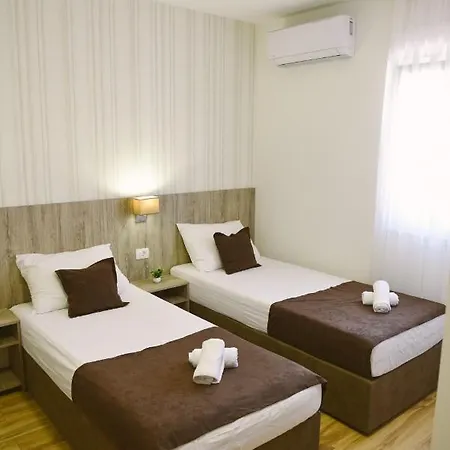 Mica Apartment *